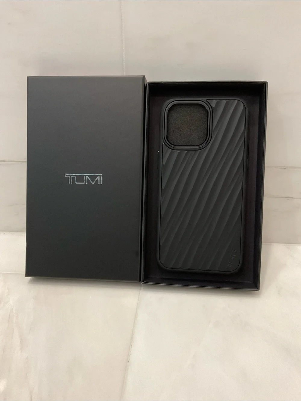 NIB Tumi 19 Degree POLYCARBONATE Apple iPhone 15 Pro MAX Phone Case - BLACK